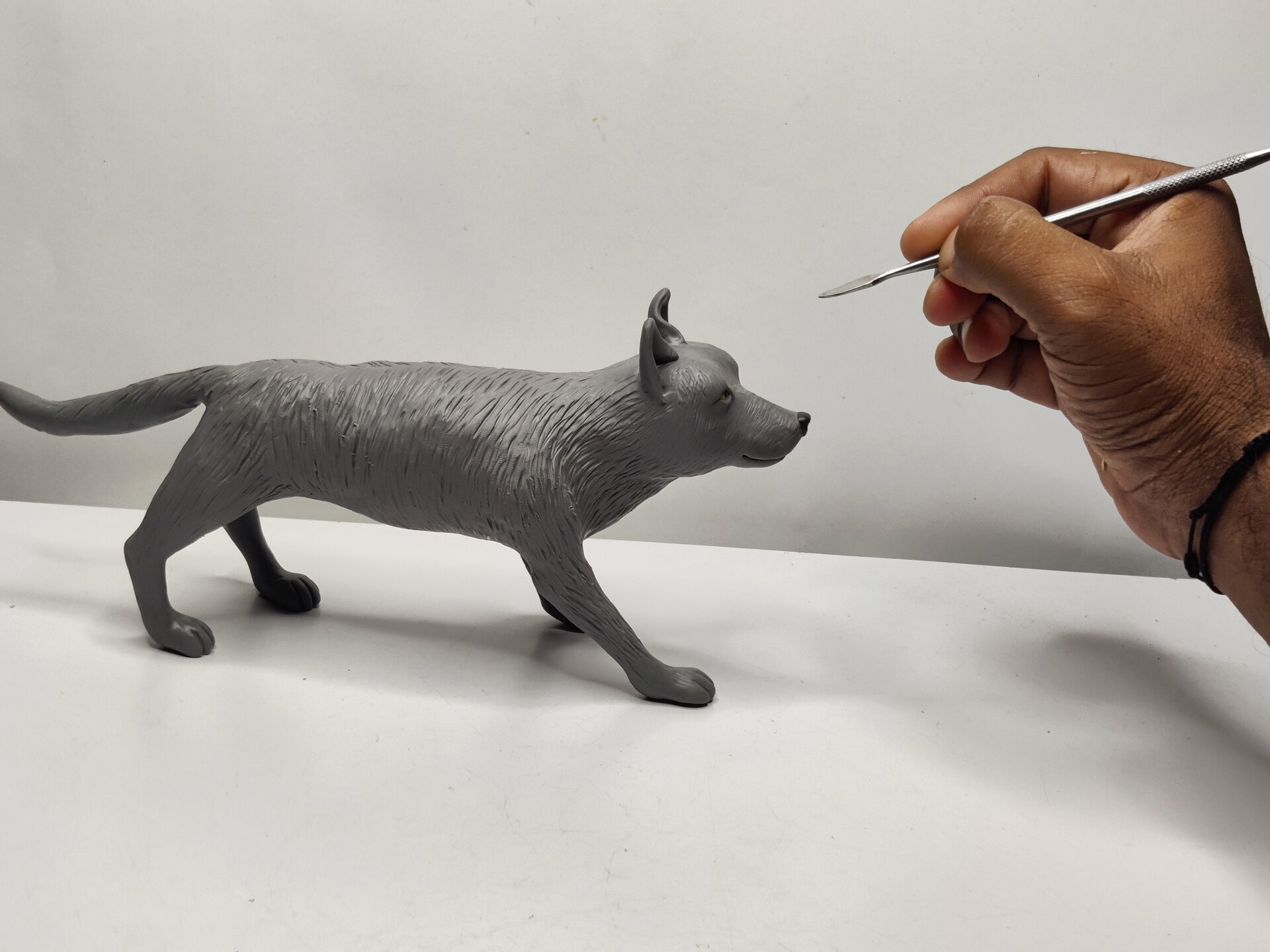 ArtStation sculpting wolf model with clay
