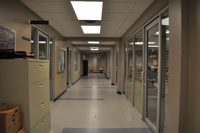 Здание лспд гта 5. Здание полиции арт. Здание полиции сша. Отдел полиции сша здание. Полицейский департамент сша здание.