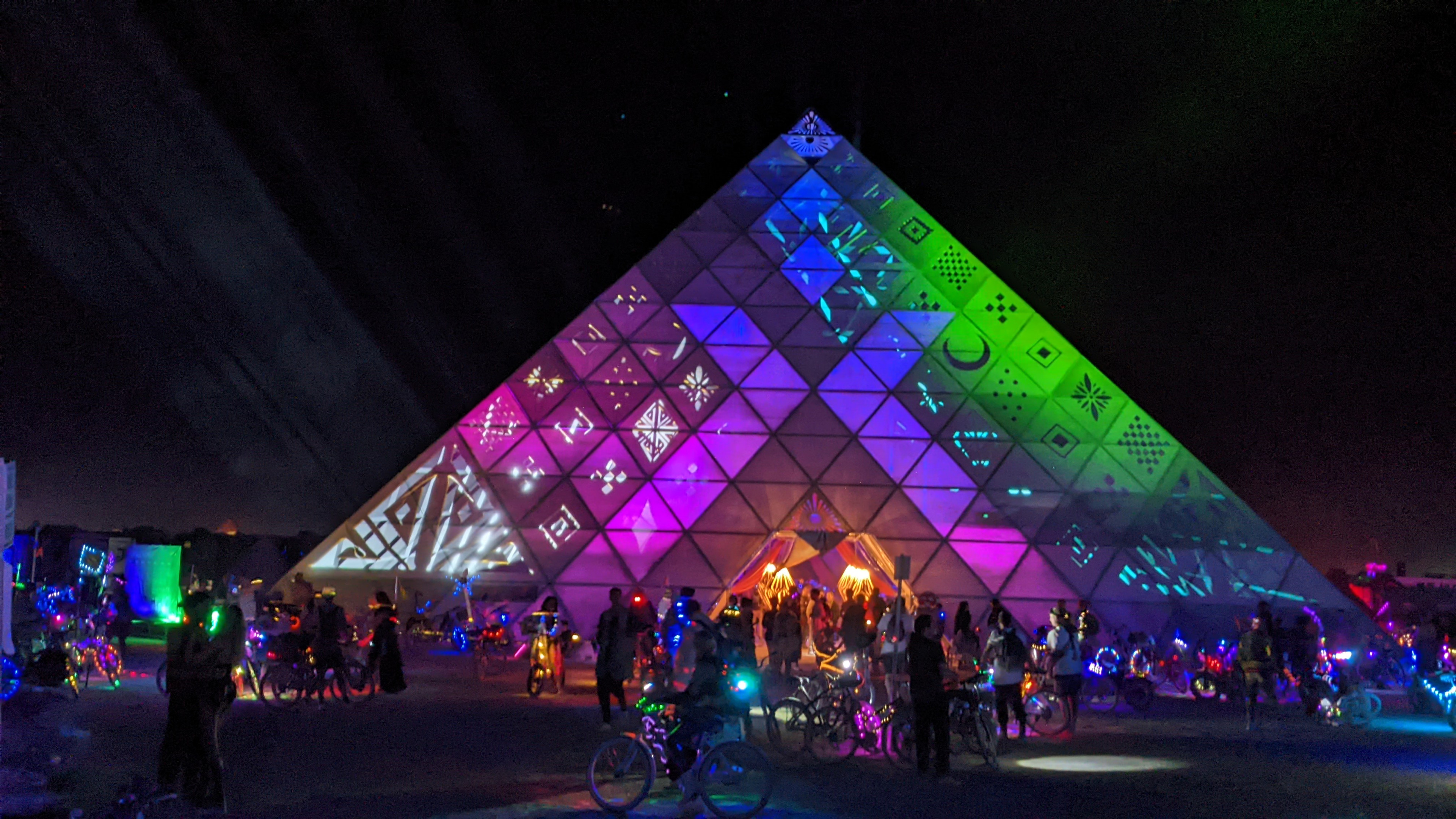 A photo of one of the animated surfaces of the Pyramid.