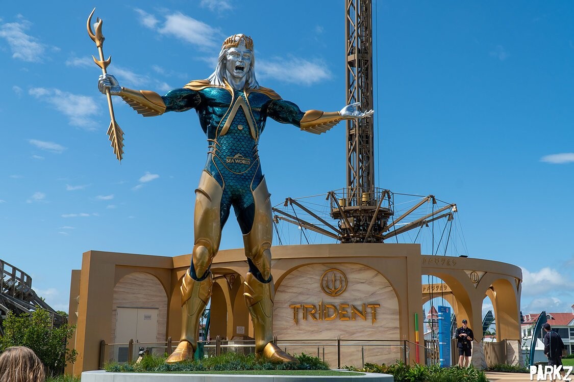 The final installation towering over 9m tall outside the Trident ride at Seaworld, Australia. Photo by Parkz.com