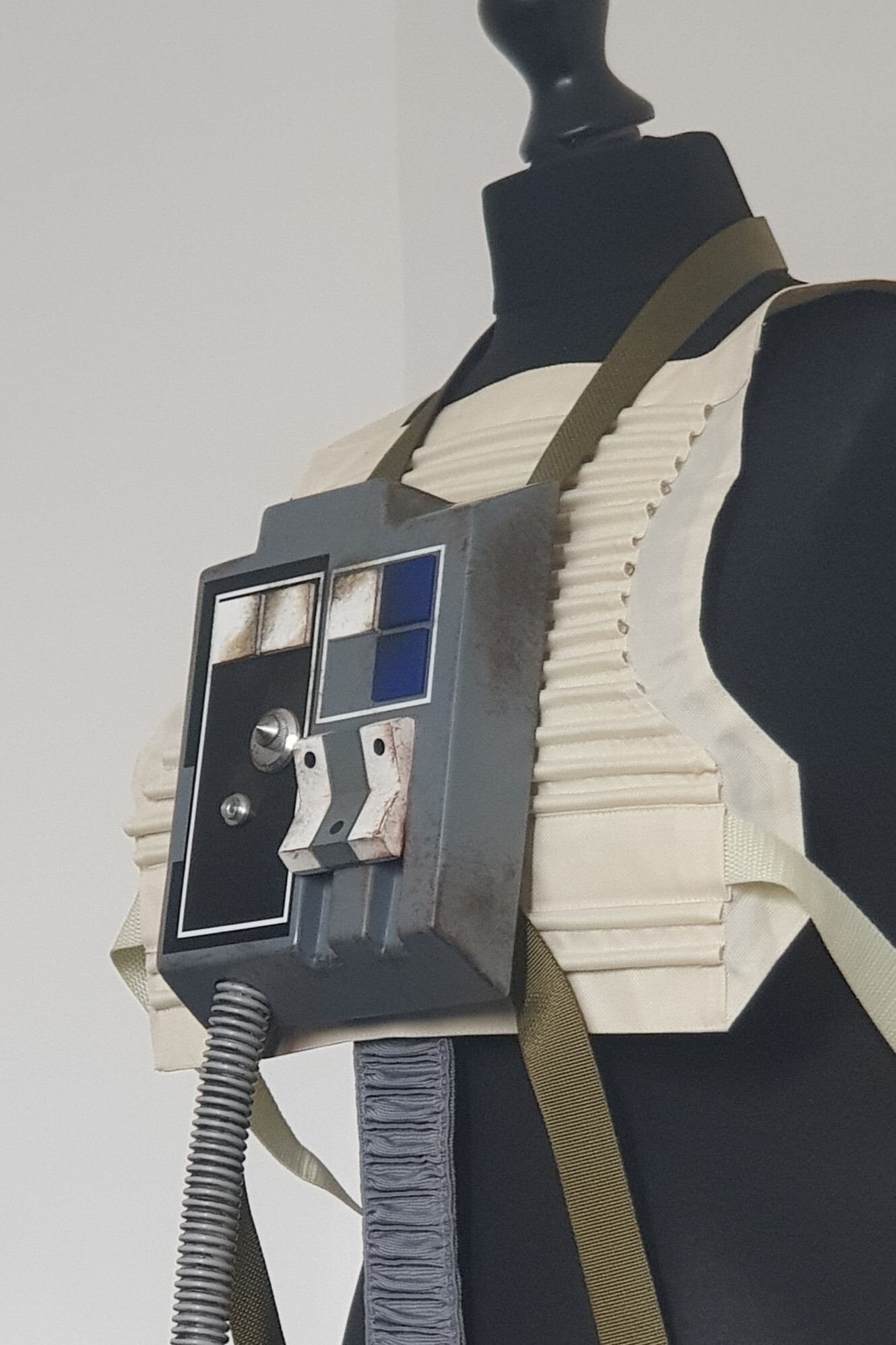 ArtStation DHP/FX XWing Chest Box Repaint