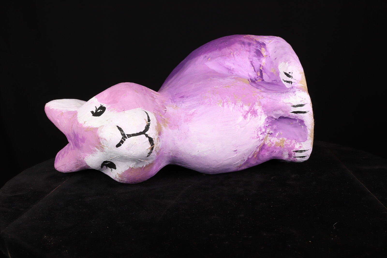 Showing the model on its side, this was to get the bottom and the ears.