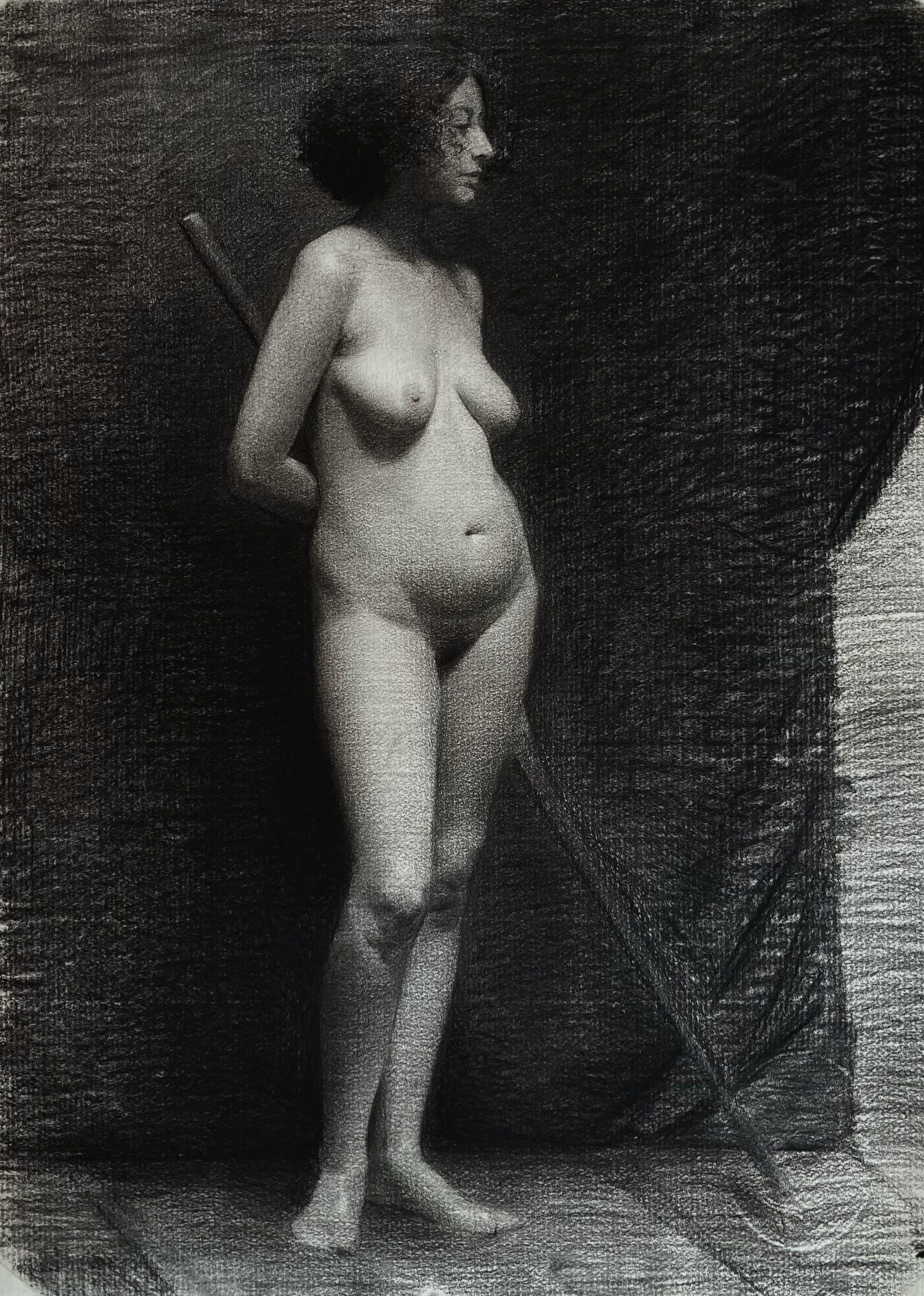 Figure drawing in charcoal on Roma paper. 2023