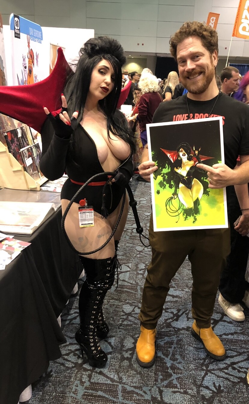 Satanella (aka The Nerdy Body Cosplay) appears in a puff of evil at FanExpo