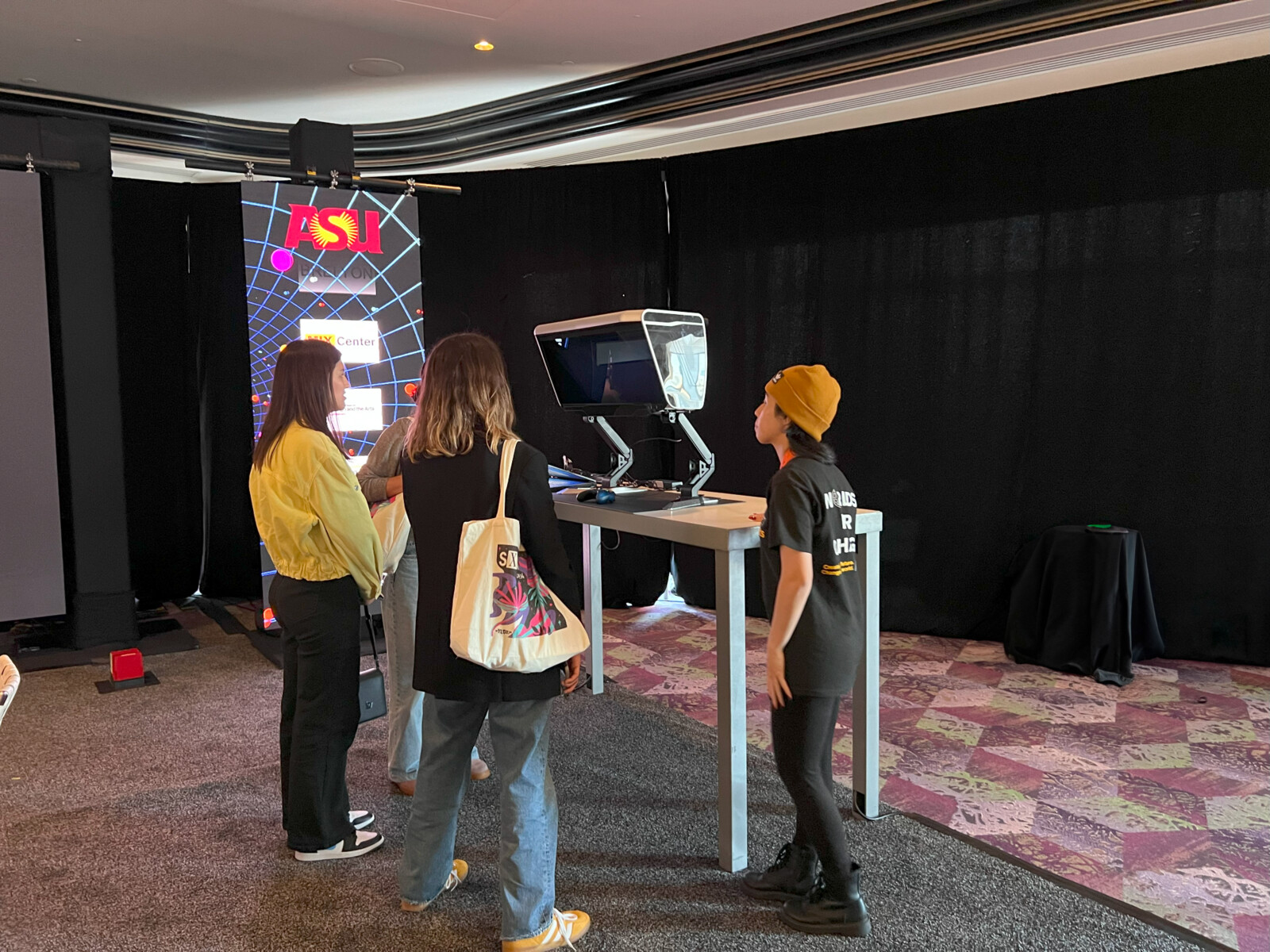 Brelyon Ultra Reality Screen Installation