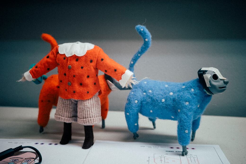 Making of the puppets