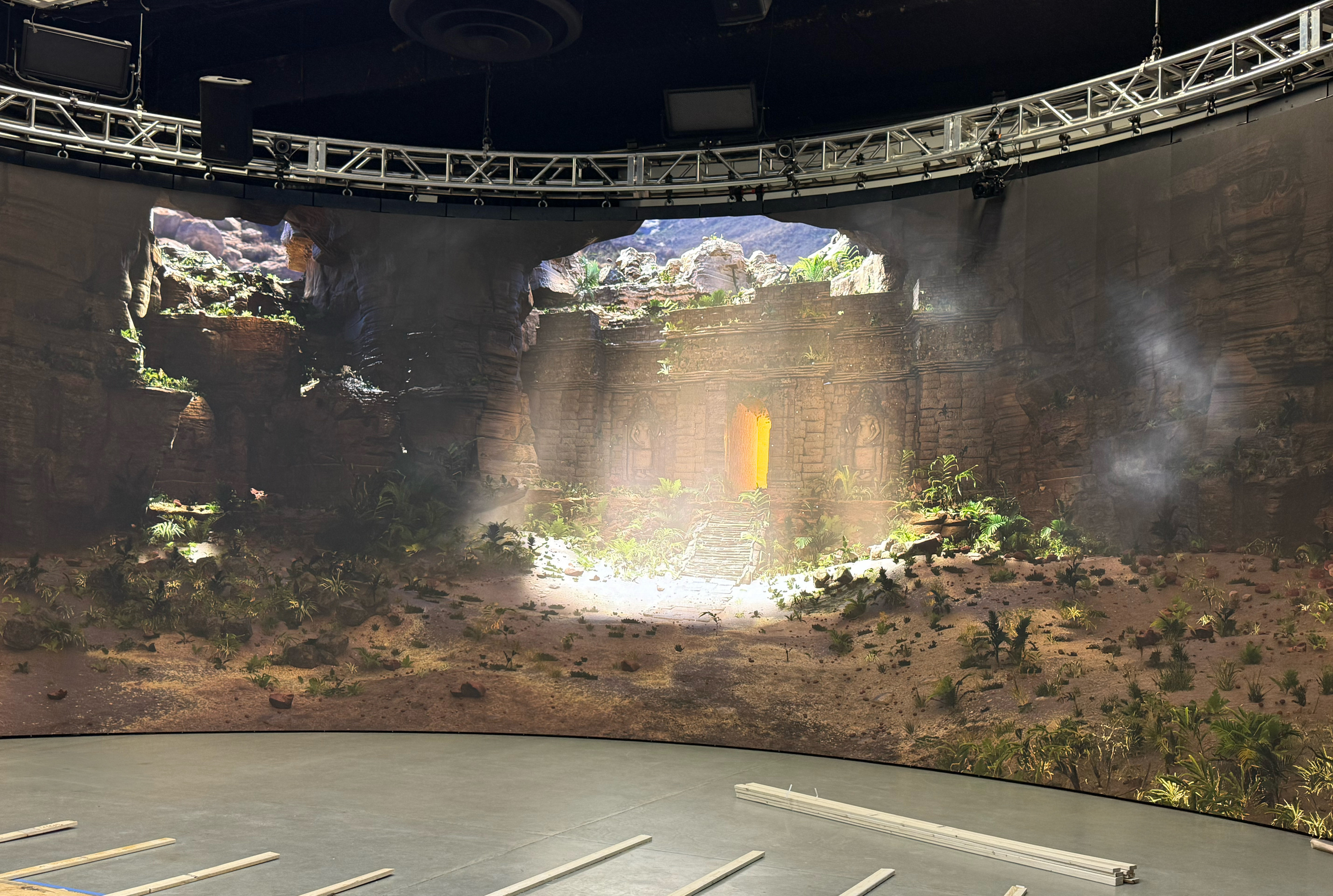 Displayed on a 65’ × 13.1’ LED wall at StudioLab Virtual Production Studio