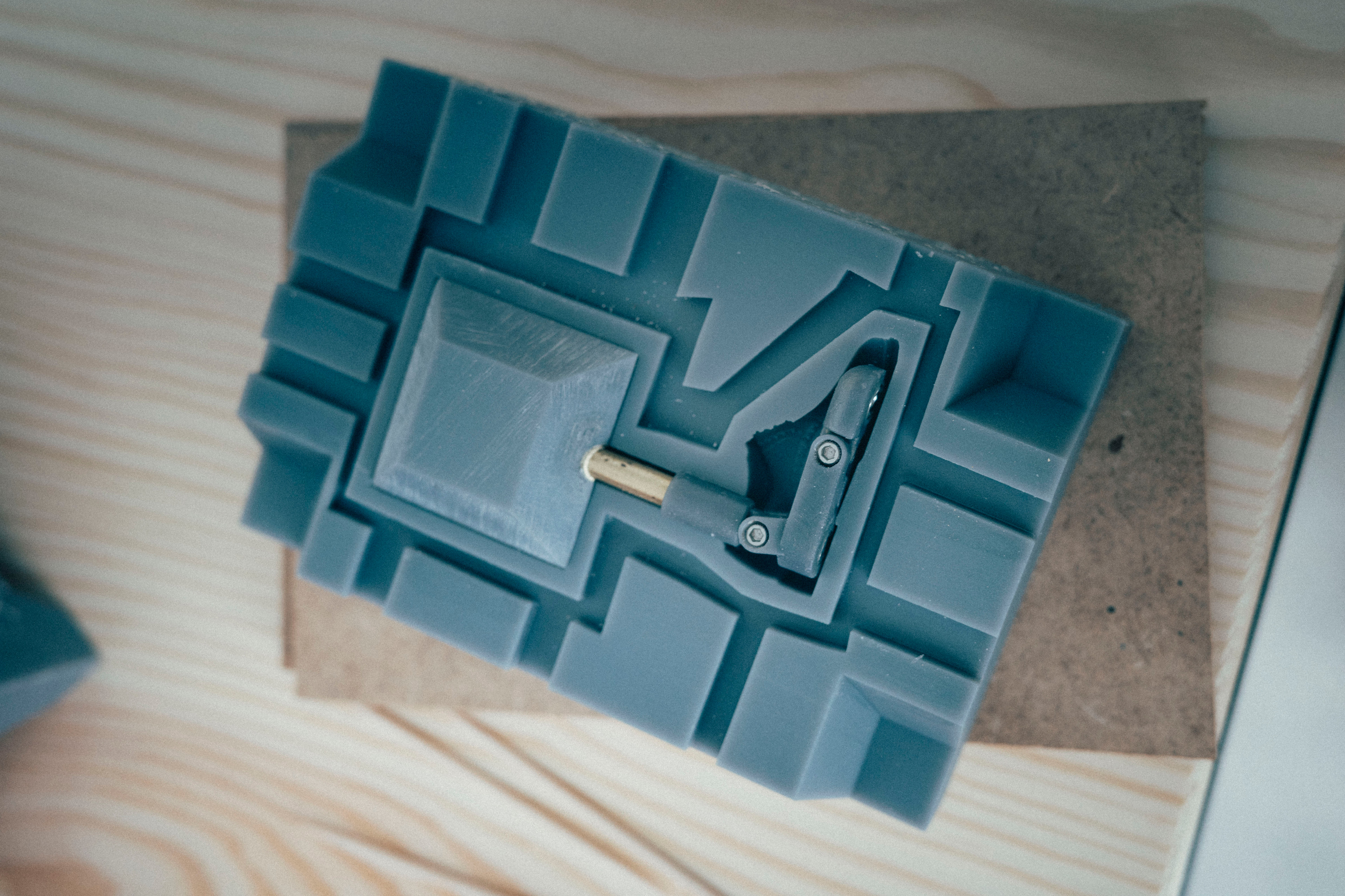 Moldmaking with Zbrush, Blender and 3D Printing.