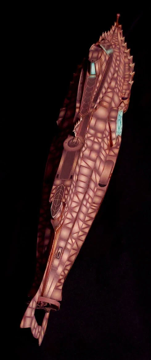 20,0000 Leagues Under the Sea - Nautilus Paper Card Model. Build by Dale Jackson. Designed by Kevin Kittle. Free Model at: https://www.disneyexperience.com/activities/models/20klus_model.php?