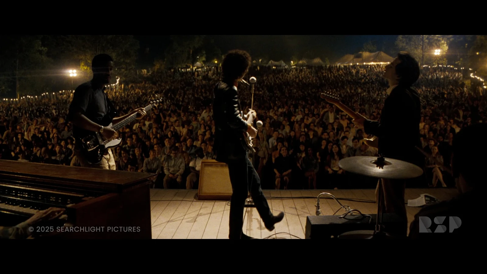 crowd texture, lookdev and few background props