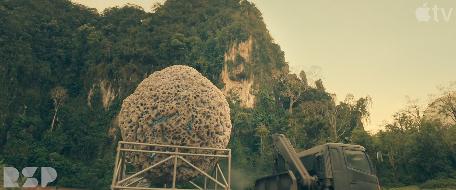 titan egg procedural texture and lookdev 