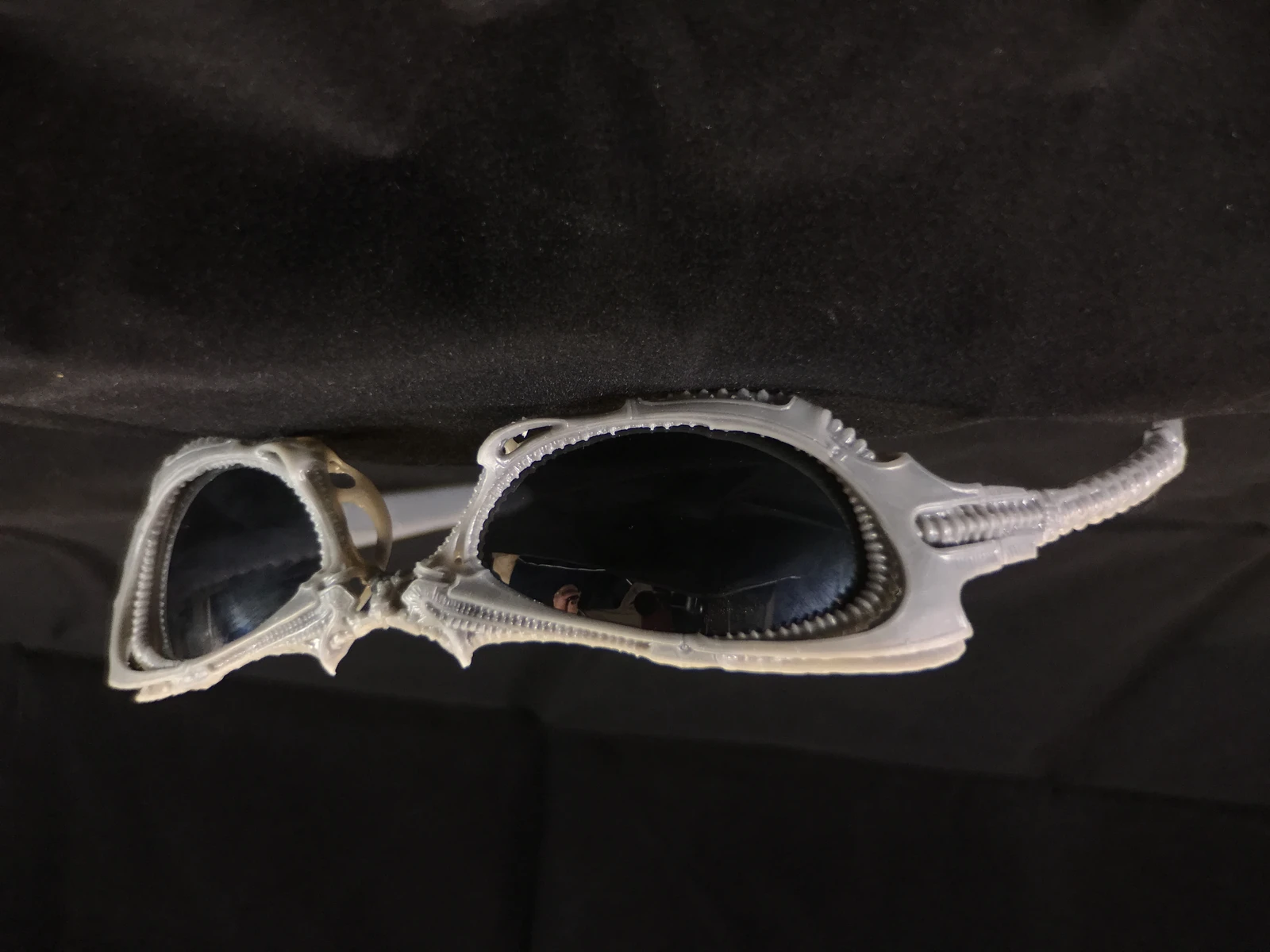 Eyeware