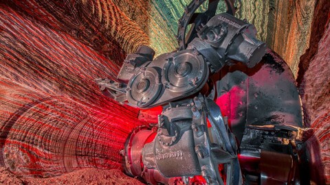 170+ Photos of the red mine for potash salt extraction, mining combine, unusual patterns on the walls