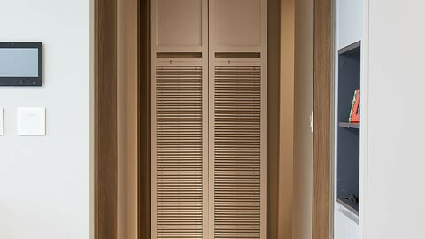 Blind wood interior temporary wall partition