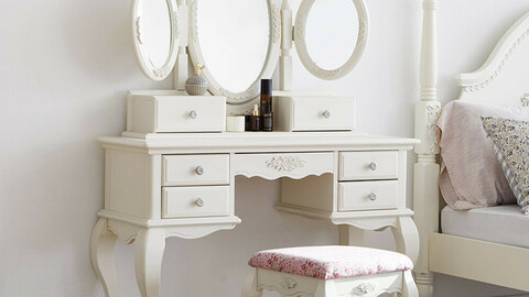 Queen Anne Classic Dressing Table