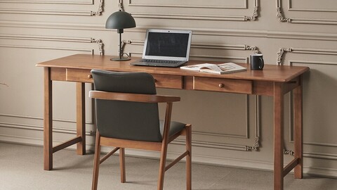 Monta rubber wood desk