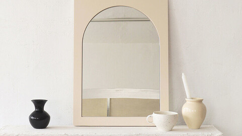 Arch mirror