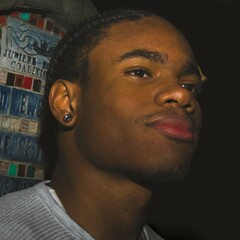 Desci  Davis