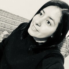 Lucia R.