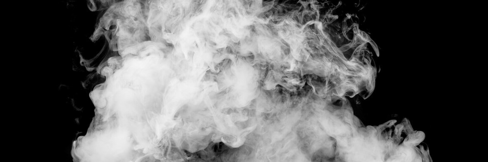 Fumo vibe. Дым. Белый дым. Дым от кальяна. Дым на черном фоне.